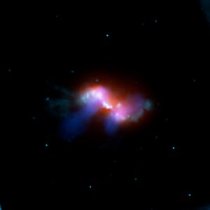 Crédit : X-ray (NASA/CXC/CfA/F.Massaro, et al.); Optical (NASA/STScI/C.P.O'Dea); Radio (NSF/VLA/CfA/F.Massaro, et al.)